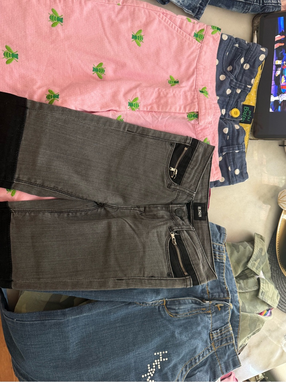 Girl’s Bundles of Jeans